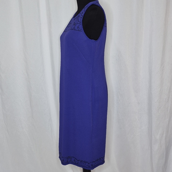 ST. JOHN Sleeveless Sheath Dress - Size 8 - Picture 2 of 14